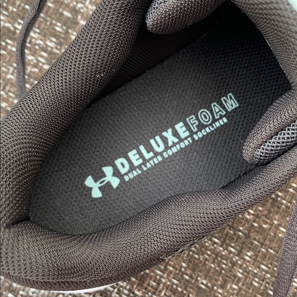 NIB Gray and Teal Under Armour Athletic Shoes - Picture 9 of 10